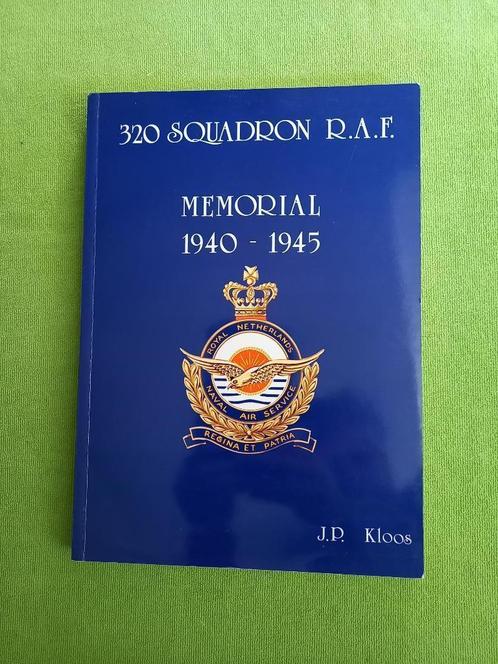 320 Squadron, Verzamelen, Luchtvaart en Vliegtuigspotten, Gebruikt, Boek of Tijdschrift, Ophalen of Verzenden