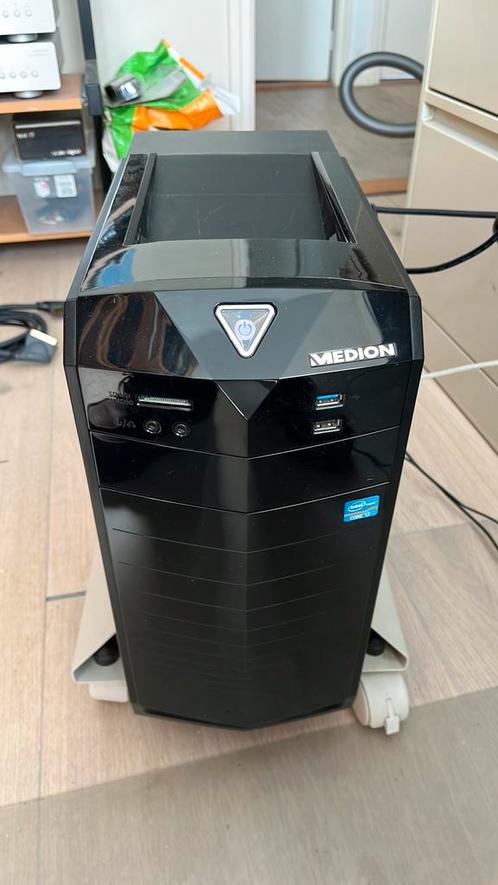 PC Medion, Computers en Software, Desktop Pc's, Gebruikt, 3 tot 4 Ghz, HDD, 4 GB, Met videokaart, Ophalen of Verzenden