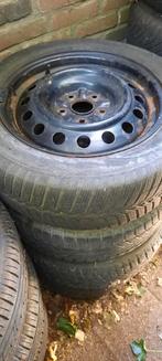Toyota Corolla Verso 2006 - 4 Velgen met Winterbanden, Ophalen, Gebruikt