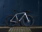 Trek Emonda SL 5 Disc - Maat 54.  Quicksilver/Brushed Chrome, Fietsen en Brommers, Overige merken, Meer dan 20 versnellingen, Carbon