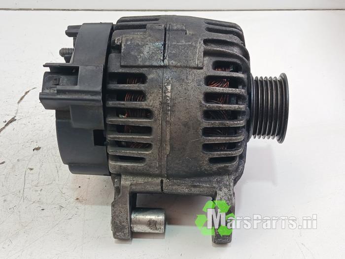 Dynamo van een Volkswagen Golf, Auto-onderdelen, Motor en Toebehoren, Volkswagen, Gebruikt, 3 maanden garantie, Ophalen of Verzenden