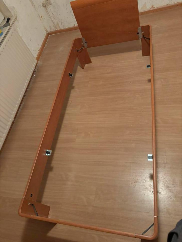 Auping Bedframe, Auping Matras en Auping elektrische bodem, Huis en Inrichting, Slaapkamer | Bedden, Zo goed als nieuw, Eenpersoons