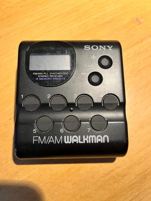 Sony FM/AM Walkman SRF-M40W, Audio, Tv en Foto, Walkmans, Discmans en Minidiscspelers, Walkman, Ophalen