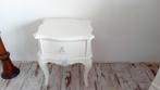 Klein Engels bijzettafeltje of nachtkastje, Ophalen, Minder dan 45 cm, 55 tot 70 cm, Zo goed als nieuw