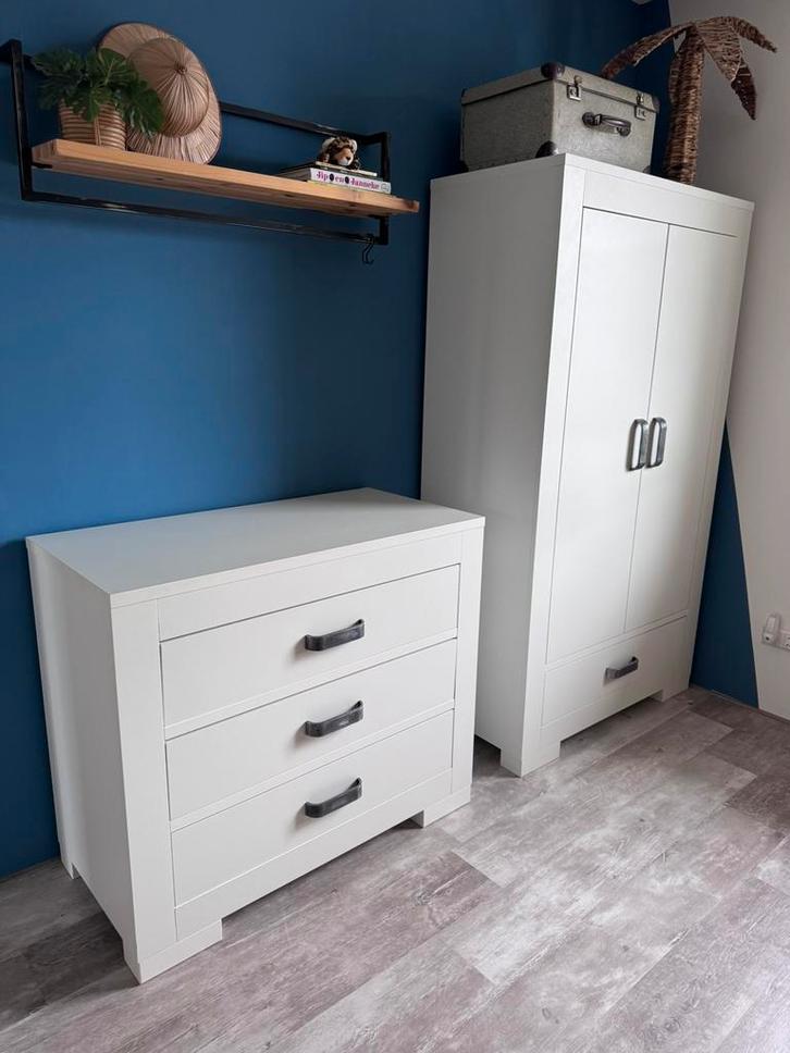 Kidmill Brent set commode en linnen kast wit, Kinderen en Baby's, Kinderkamer | Complete kinderkamers, Gebruikt, Jongetje of Meisje