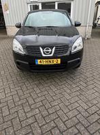 Nissan Qashqai 1.6 Visia, Voorwielaandrijving, Gebruikt, 4 cilinders, Zwart