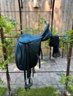 Dressuur zadel 17,5 inch, Ophalen, Gebruikt, Dressuur