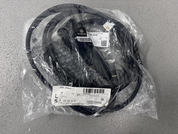 Laadkabel A0005833405 passend op verschillende types beschikbaar voor biedingen