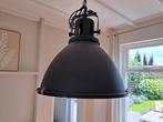 2 stoere industriële hanglampen  Jesper grijs/betonlook 48c, Huis en Inrichting, Ophalen, Gebruikt, 50 tot 75 cm, Metaal