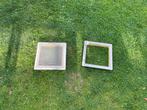 2 onderkaders en 1 vliegenhor dakluik MPK 28x28 cm, Ophalen of Verzenden, Gebruikt