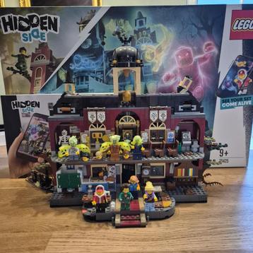 70425	LEGO Hidden Side	De Newbury Spookschool beschikbaar voor biedingen