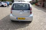 Daihatsu Sirion 2 1.3-16V Sense airco hoge instap, Auto's, Daihatsu, Voorwielaandrijving, Gebruikt, 4 cilinders, Bedrijf