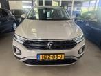 Volkswagen T-Roc 1.5 TSI Life Business 1e eigen 150pk Ascot, Stof, 4 cilinders, 150 pk, Bedrijf