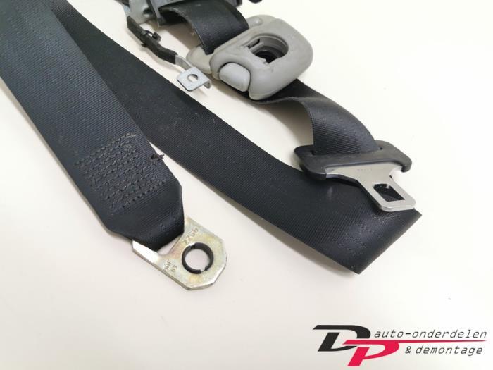 Veiligheidsgordel rechts-voor van een Mitsubishi Carisma, Gebruikt, -, -, Ophalen of Verzenden