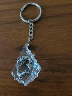 001 Vintage Sleutelhanger met Dolfijnen glas en metaal, Verzamelen, Ophalen of Verzenden