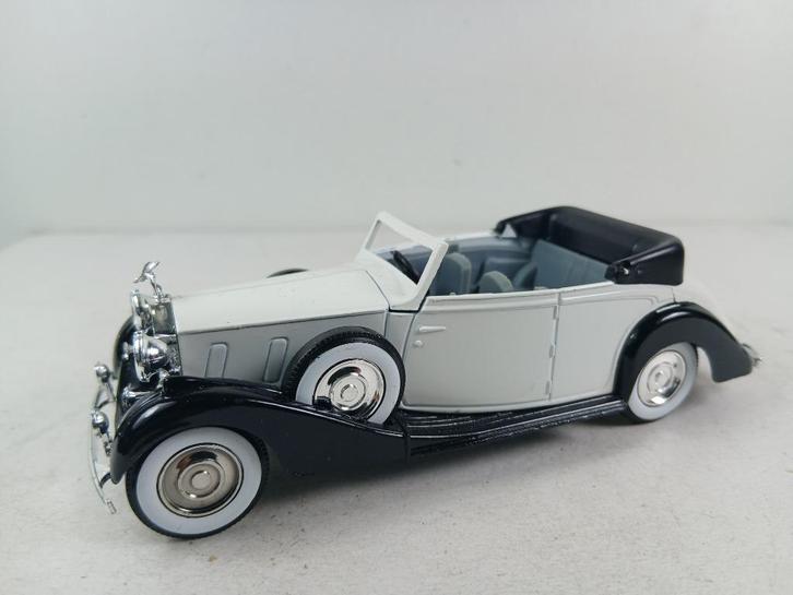 solido 1/43  rolls royce phantom 111, Hobby en Vrije tijd, Modelauto's | 1:43, Zo goed als nieuw, Auto, Overige merken, Ophalen of Verzenden