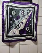Mooie vierkante sjaal / doek met sierlijk design - ZGAN, Onbekend, Verzenden, Zo goed als nieuw, One size fits all