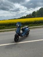 Vespa sprint 2017 top scooter, Fietsen en Brommers, Scooters | Vespa, Ophalen, Overige modellen, Maximaal 45 km/u, Zo goed als nieuw