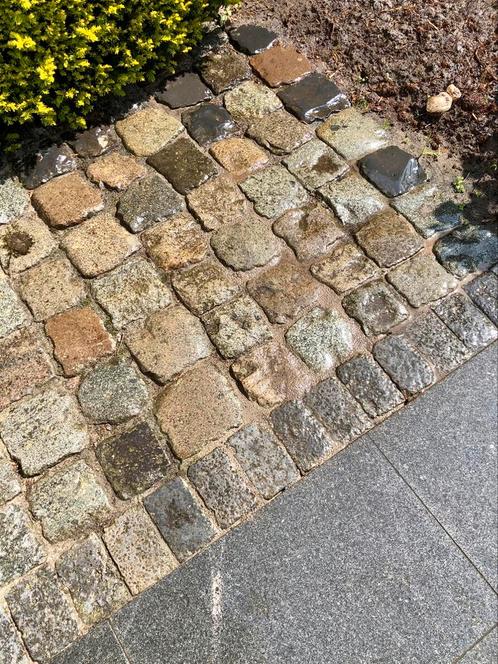Granieten kasseien eeuwenlang glad gesleten, Tuin en Terras, Overige Tuin en Terras, Gebruikt, Ophalen
