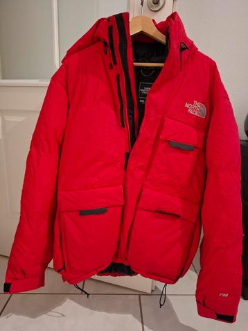 The North Face donsjas - Maat M - Rood beschikbaar voor biedingen