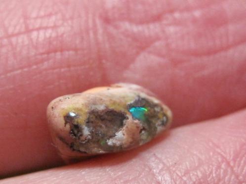 ede. 2x schitterende edelsteen VUUROPAAL (6), Sieraden, Tassen en Uiterlijk, Edelstenen, Nieuw, Verzenden