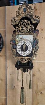 Friese stoelklok, Ophalen