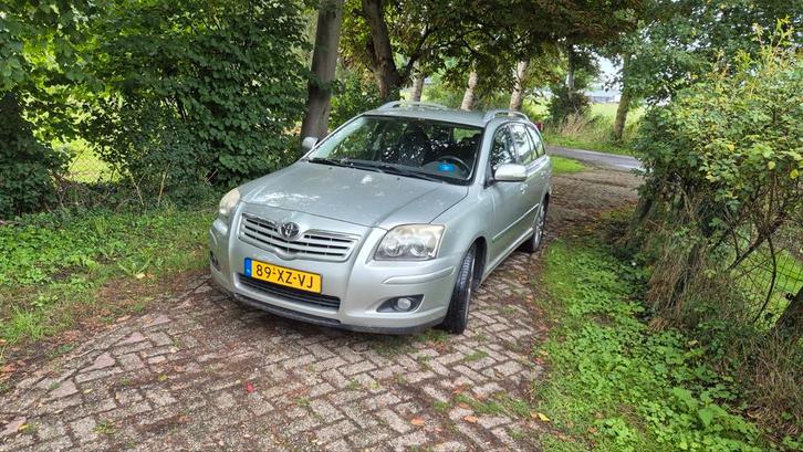 Toyota Avensis 2.2 D-4d Wagon 2007 Grijs, Auto's, Toyota, Avensis, Airbags, Airconditioning, Bluetooth, Centrale vergrendeling