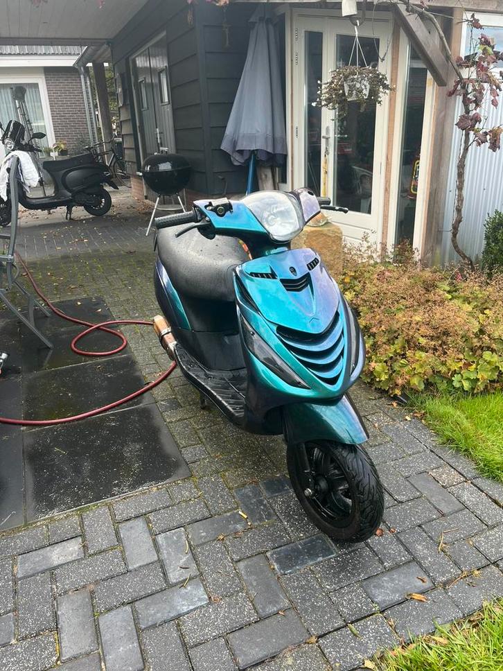 Piaggio zip 4t 50cc, Fietsen en Brommers, Scooters | Piaggio, Zo goed als nieuw, Zip, Maximaal 45 km/u, Benzine, Ophalen