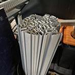 Partij aluminium profielen 121x60x2,2 cm, Doe-het-zelf en Verbouw, Metalen, Niet ingevuld, Gebruikt, Niet ingevuld, Niet ingevuld