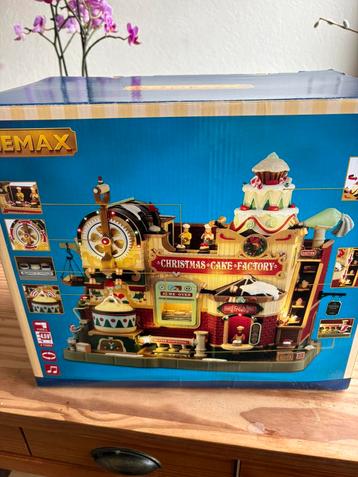 Lemax christmas cake factory beschikbaar voor biedingen