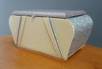 50 jaren sieradendoos naai mand crème zilver skai haakmand, Ophalen of Verzenden, Gebruikt, Overige kleuren, Hardcase