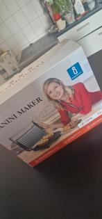 Elektrische Grill / Tosti Ijzer, z.g.a.n. in doos, Huis en Inrichting, Keuken | Keukenbenodigdheden, Ophalen of Verzenden, Zo goed als nieuw