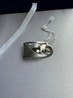 Vintage zilveren 935 broche-clip . D.R.G.M. Germany, Sieraden, Tassen en Uiterlijk, Broches, Verzenden, Zo goed als nieuw, Zilver