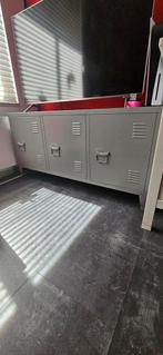 Locker kasten en dressoir., Ophalen, Zo goed als nieuw