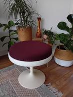 Tulip space age vintage voetenbank kruk, Huis en Inrichting, Ophalen, Minder dan 50 cm, Minder dan 50 cm, Zo goed als nieuw