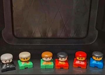 Duplo familie. Opa, oma, ouders en kinderen. 6 personen  beschikbaar voor biedingen