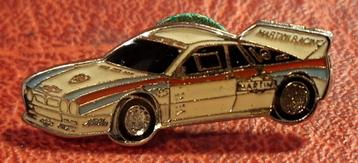 Pin Rally auto  (B4631) beschikbaar voor biedingen