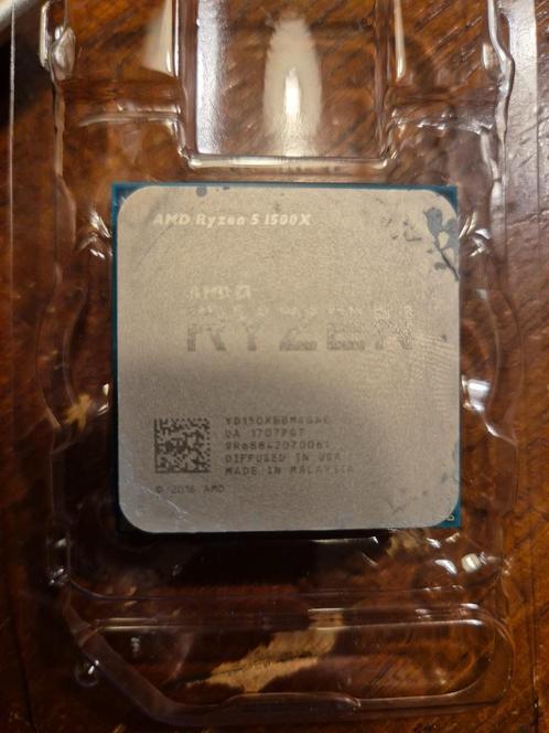 AMD Ryzen 5 1500X CPU met originele AMD cooler, Computers en Software, Processors, Gebruikt, 8-core, 3 tot 4 Ghz, Ophalen of Verzenden