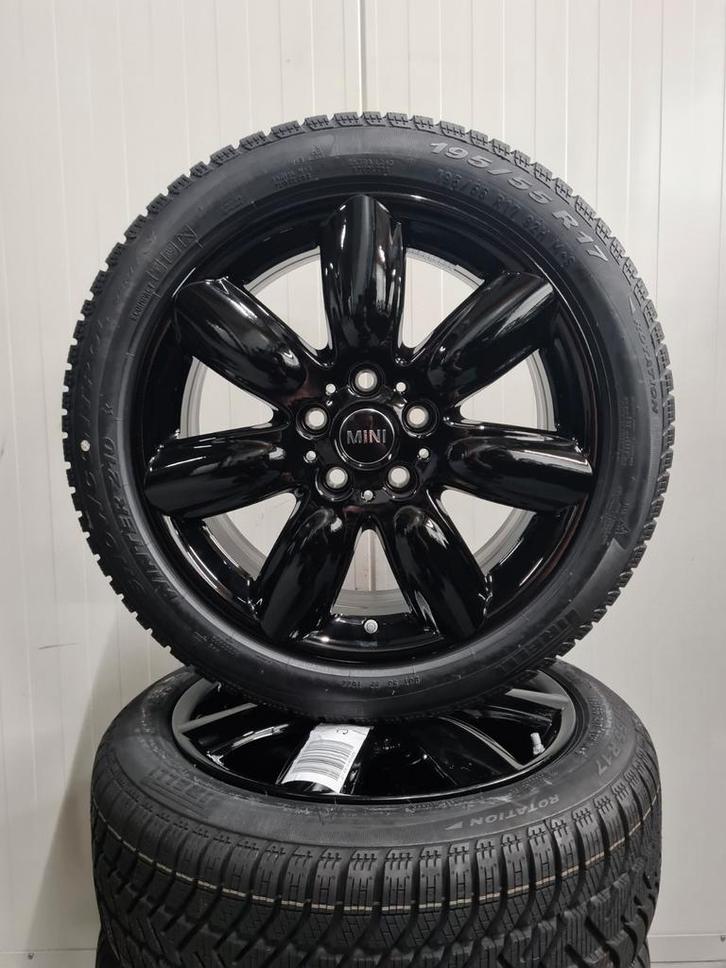 17' Mini Clubman F54 Styling 528 met winterbanden Nieuw BTW, Auto-onderdelen, Banden en Velgen, Banden en Velgen, Winterbanden