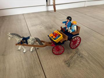 Playmobil paard en wagen met picknick set beschikbaar voor biedingen
