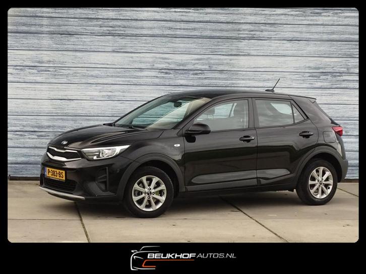 Kia Stonic 1.2 Benzine Navigatie Carplay Cruise Control, Auto's, Kia, Bedrijf, Te koop, Stonic, ABS, Achteruitrijcamera, Airbags