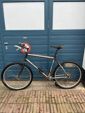 Mountainbike beschikbaar voor biedingen