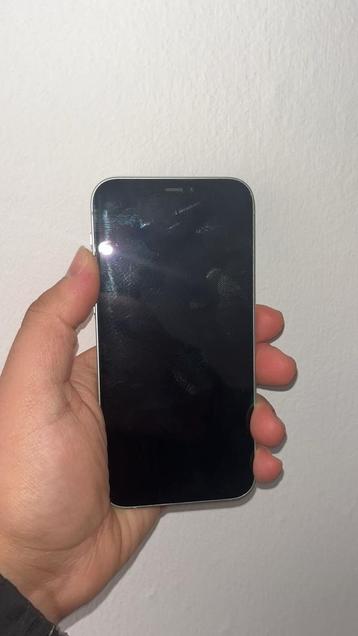 iPhone 12 beschikbaar voor biedingen
