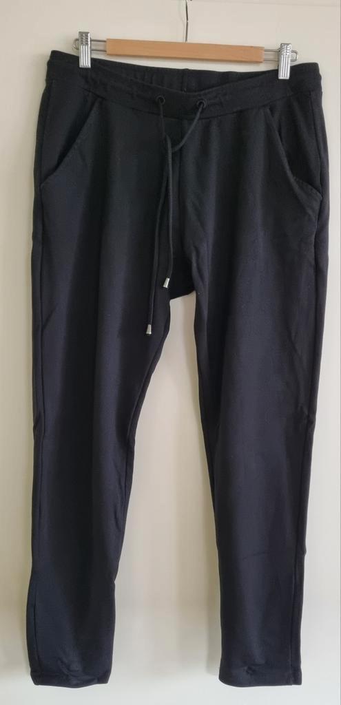 Broek - jogger zwart Norah Tanja - maat 44, Kleding | Dames, Broeken en Pantalons, Zo goed als nieuw, Maat 42/44 (L), Zwart, Ophalen of Verzenden