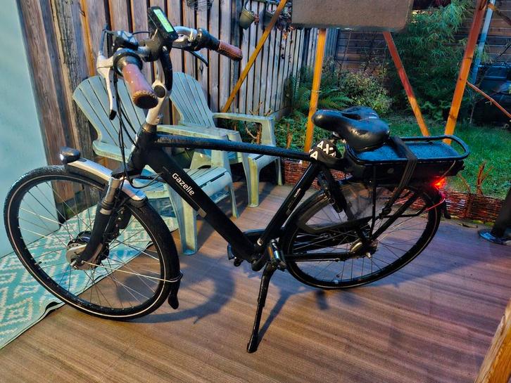 Gazelle Grenoble C7 E-bike met 2 accu en lader,zgan!, Fietsen en Brommers, Elektrische fietsen, Zo goed als nieuw, Gazelle, Ophalen