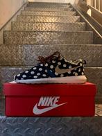 Nike Roshe run Polkadot NYC Pack (2014) EUR44,5, Kleding | Heren, Gedragen, Ophalen of Verzenden