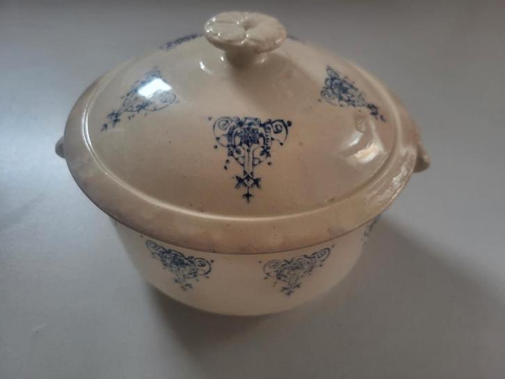 Brocante: franse Saint Uze stenen pot met deksel 18cm, Antiek en Kunst, Curiosa en Brocante, Ophalen of Verzenden