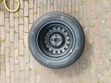 Set Banden en velgen Hankook beschikbaar voor biedingen