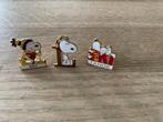 3 schattige vintage Snoopy speldjes, Verzamelen, Speldjes, Pins en Buttons, Ophalen of Verzenden, Zo goed als nieuw