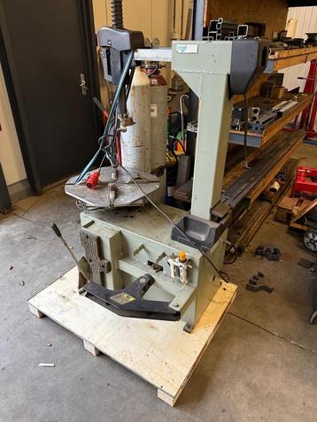 Bandenapparaat 380V - NT 505 beschikbaar voor biedingen